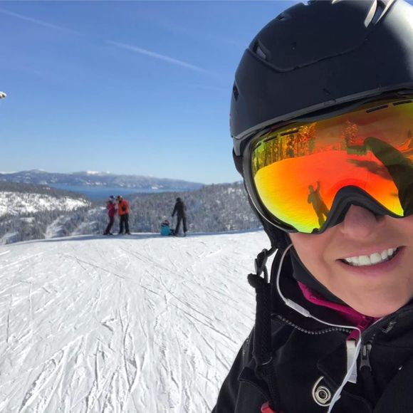 Meet your Posher, Lisa - Picture 1 of 1